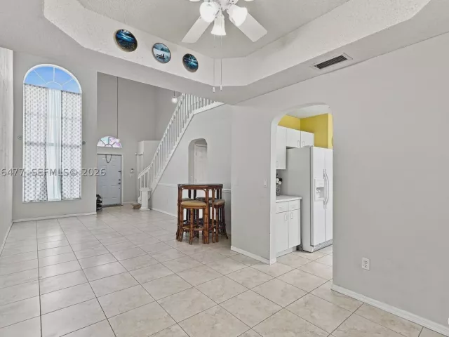 Продажа дома по адресу 15822 SW 16th Ct - фото 9379934