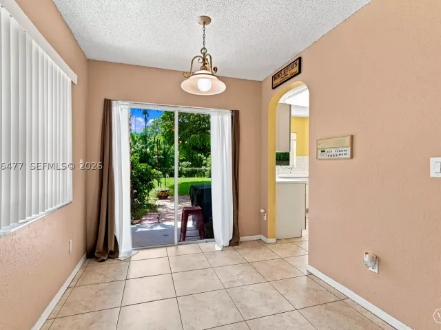 Продажа дома по адресу 15822 SW 16th Ct - фото 9379938