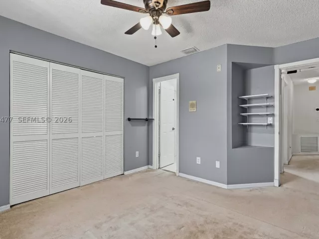 Продажа дома по адресу 15822 SW 16th Ct - фото 9379945