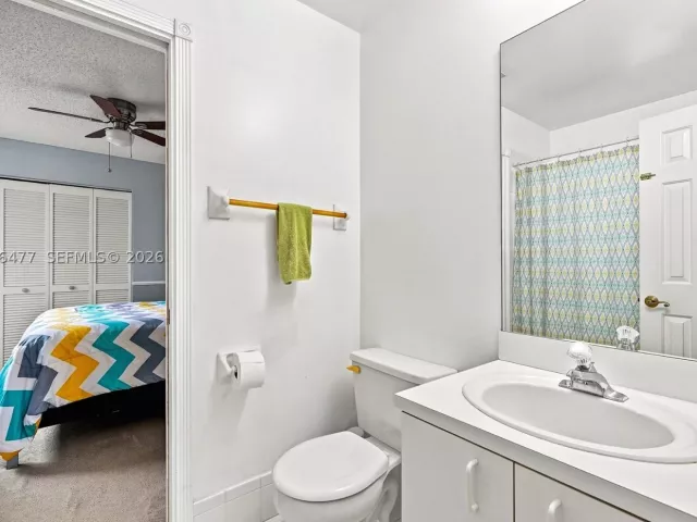 Продажа дома по адресу 15822 SW 16th Ct - фото 9379948