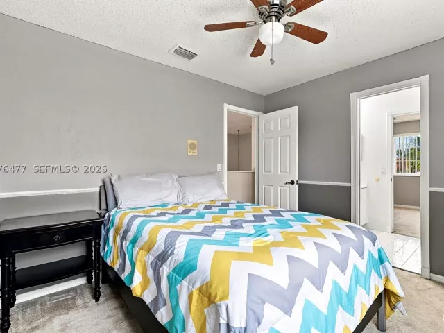 Продажа дома по адресу 15822 SW 16th Ct - фото 9379950