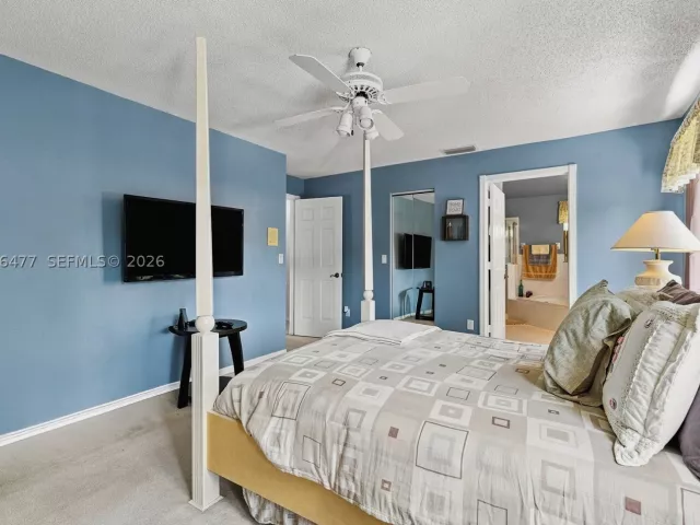 Продажа дома по адресу 15822 SW 16th Ct - фото 9379953