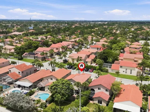Продажа дома по адресу 15822 SW 16th Ct - фото 9379970