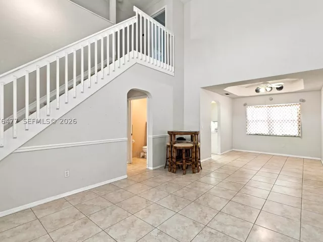 Продажа дома по адресу 15822 SW 16th Ct - фото 9379930