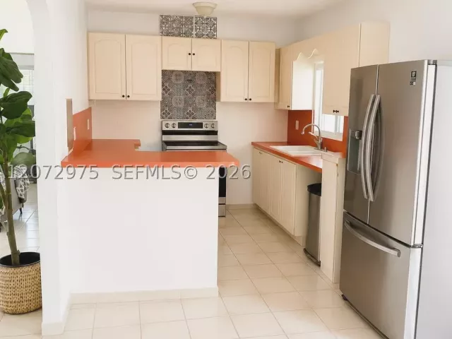 Продажа дома по адресу 20890 SW 236th St - фото 9387701