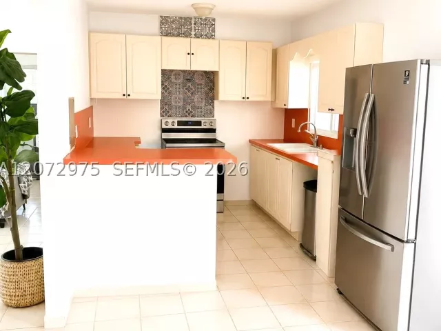 Продажа дома по адресу 20890 SW 236th St - фото 9387703