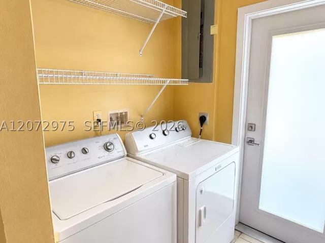 Продажа дома по адресу 20890 SW 236th St - фото 9387714