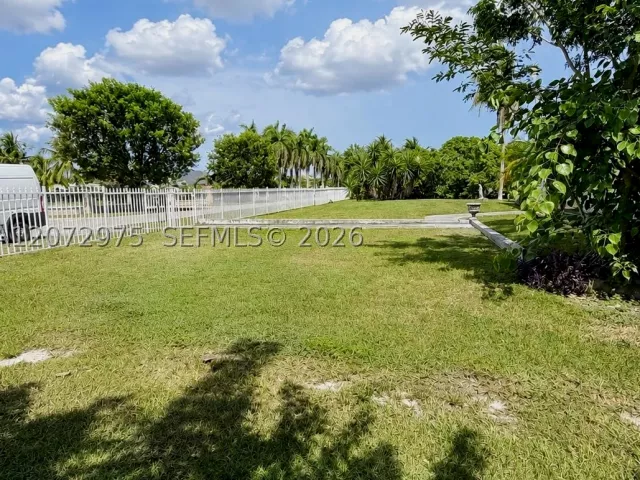 Продажа дома по адресу 20890 SW 236th St - фото 9387694