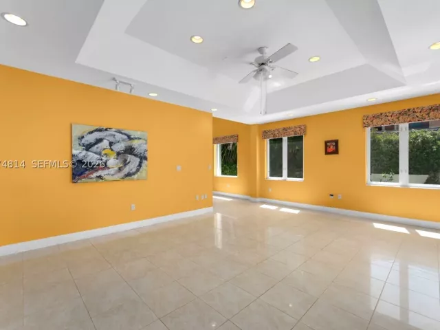Продажа дома по адресу 501 Bay Lane - фото 9378411