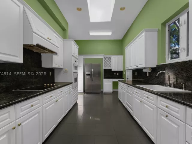 Продажа дома по адресу 501 Bay Lane - фото 9378414
