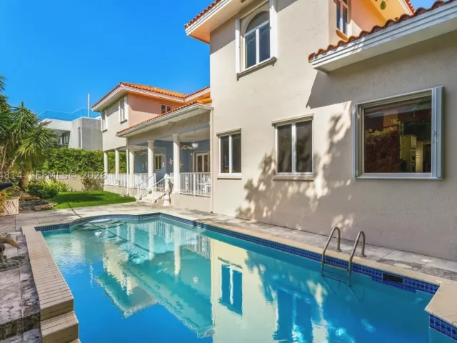 Продажа дома по адресу 501 Bay Lane - фото 9378437