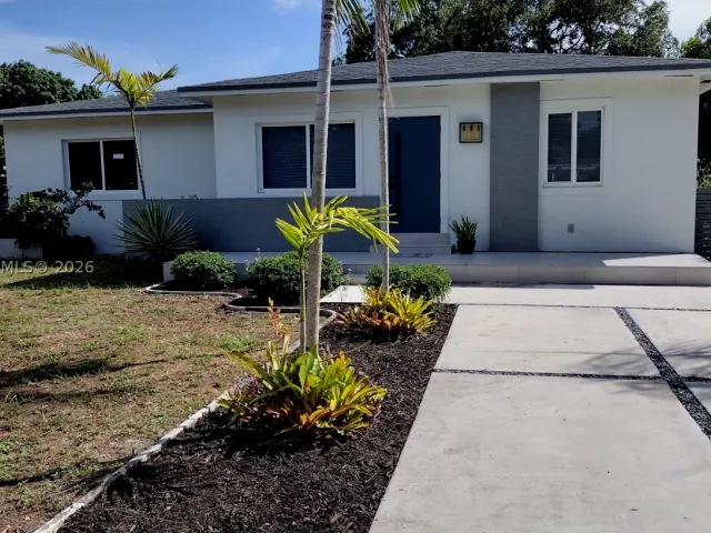 Продажа дома по адресу 300 S Biscayne River Dr - фото 9384507