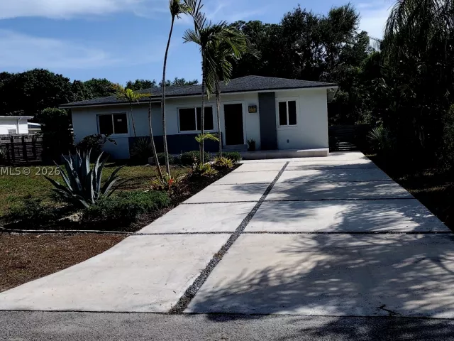 Продажа дома по адресу 300 S Biscayne River Dr - фото 9384510