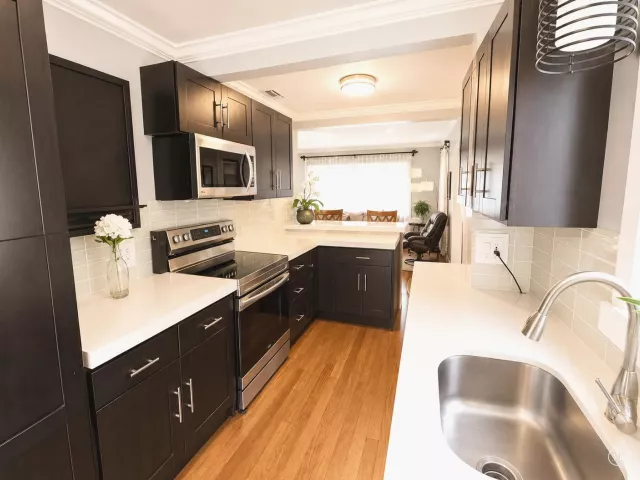 Продажа дома по адресу 1600 NW 4TH Avenue - фото 9378906