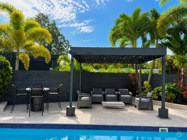 Продажа дома по адресу 1600 NW 4TH Avenue - фото 9378900
