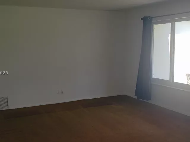 Продажа дома по адресу 8320 NW 24th Ct - фото 9382954