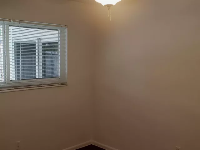 Продажа дома по адресу 8320 NW 24th Ct - фото 9382972