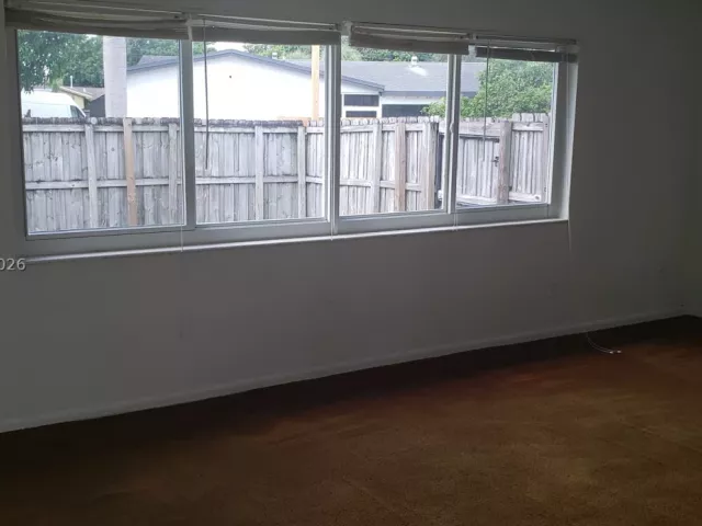 Продажа дома по адресу 8320 NW 24th Ct - фото 9382984