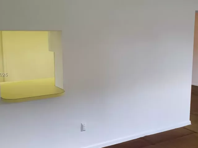 Продажа дома по адресу 8320 NW 24th Ct - фото 9382985