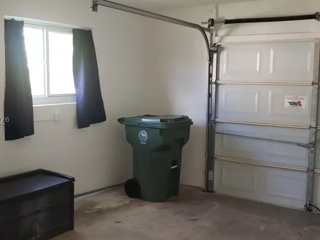 Продажа дома по адресу 8320 NW 24th Ct - фото 9383001
