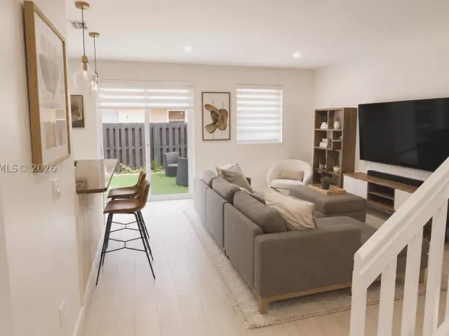 Продажа дома по адресу 12991 SW 135th Ter - фото 9388814