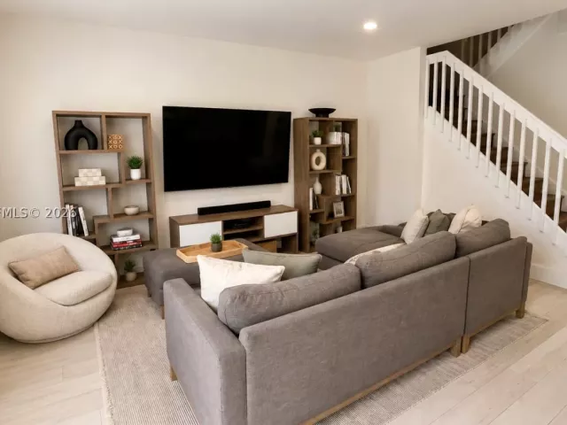 Продажа дома по адресу 12991 SW 135th Ter - фото 9388815