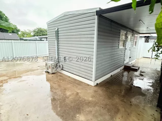 Продажа дома по адресу 14321 NW 16th Ct - фото 9394560
