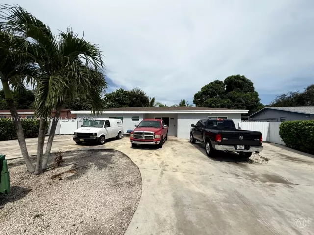 Продажа дома по адресу 14321 NW 16th Ct - фото 9394550