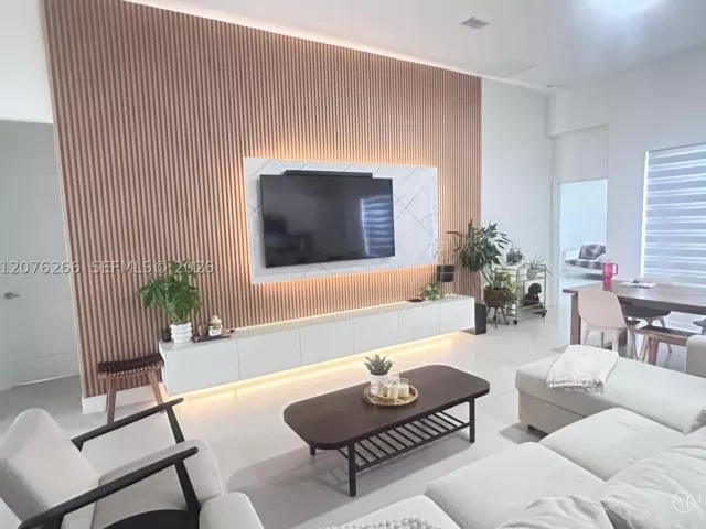 Продажа дома по адресу 14435 SW 13th Ter - фото 9383266