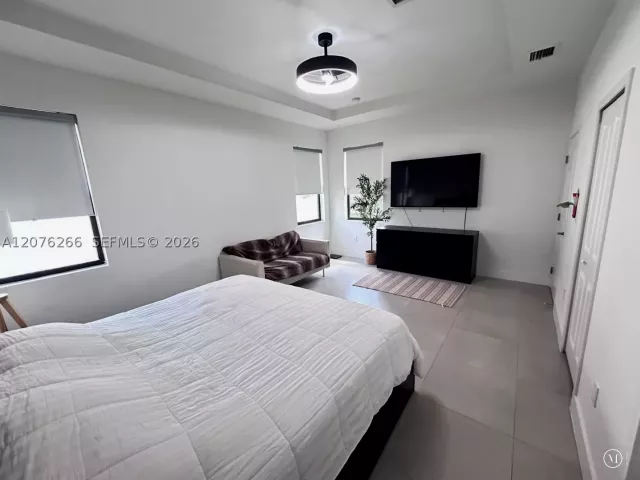 Продажа дома по адресу 14435 SW 13th Ter - фото 9383271