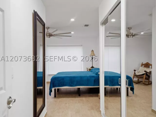Продажа дома по адресу 8635 SW 15th St - фото 9383046
