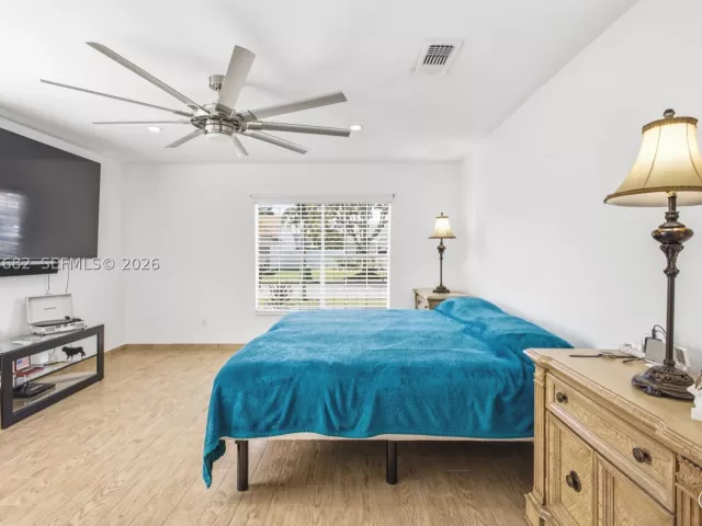 Продажа дома по адресу 8635 SW 15th St - фото 9383048