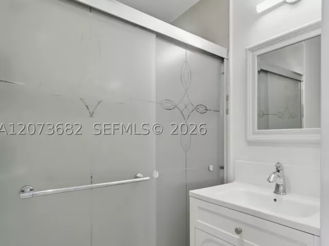 Продажа дома по адресу 8635 SW 15th St - фото 9383055