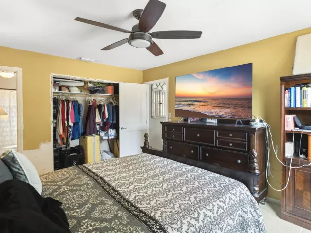 Продажа дома по адресу 8621 NW 3RD Street - фото 9382026