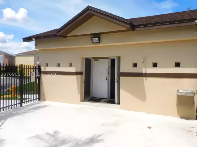 Продажа дома по адресу 14732 SW 90th Ter - фото 9393812
