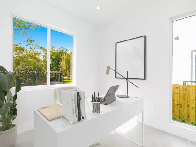 Продажа дома по адресу 1701 SW 23rd St - фото 9383987