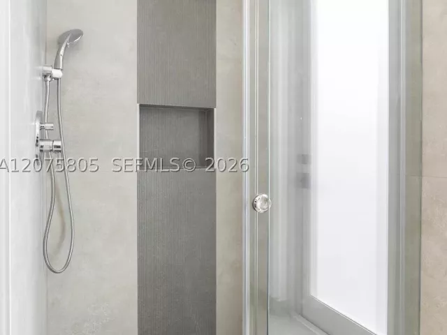 Продажа дома по адресу 1701 SW 23rd St - фото 9383989