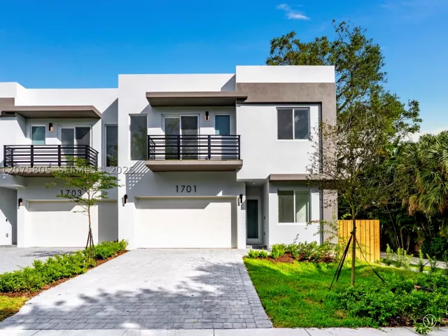 Продажа дома по адресу 1701 SW 23rd St - фото 9383992
