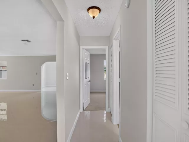 Продажа дома по адресу 702 PLACE TAVANT - фото 9382224