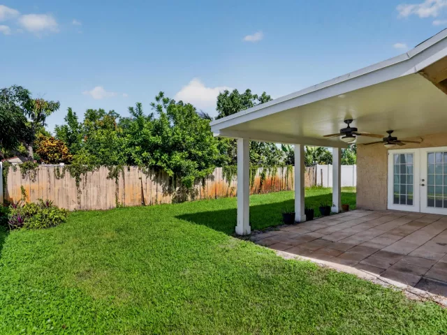 Продажа дома по адресу 702 PLACE TAVANT - фото 9382258