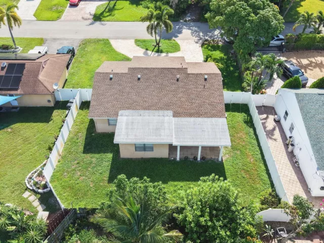 Продажа дома по адресу 702 PLACE TAVANT - фото 9382261