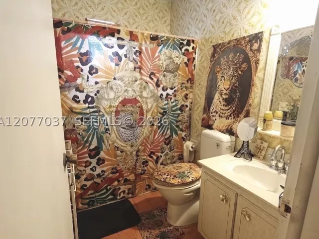 Продажа дома по адресу 8210 NW 34th Ave - фото 9389522