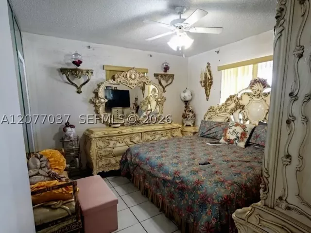 Продажа дома по адресу 8210 NW 34th Ave - фото 9389518