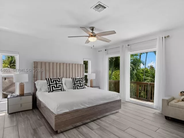 Продажа дома по адресу 1617 SW 17th Ave - фото 9384009