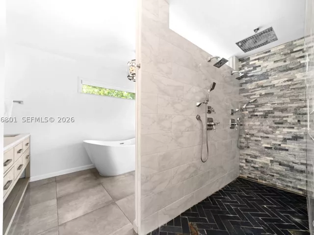 Продажа дома по адресу 1617 SW 17th Ave - фото 9384011