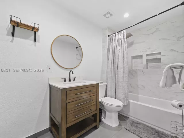 Продажа дома по адресу 1617 SW 17th Ave - фото 9384019