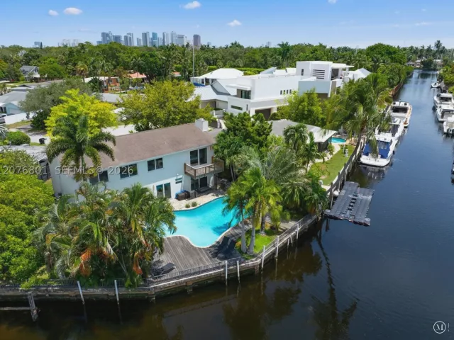 Продажа дома по адресу 1617 SW 17th Ave - фото 9384028