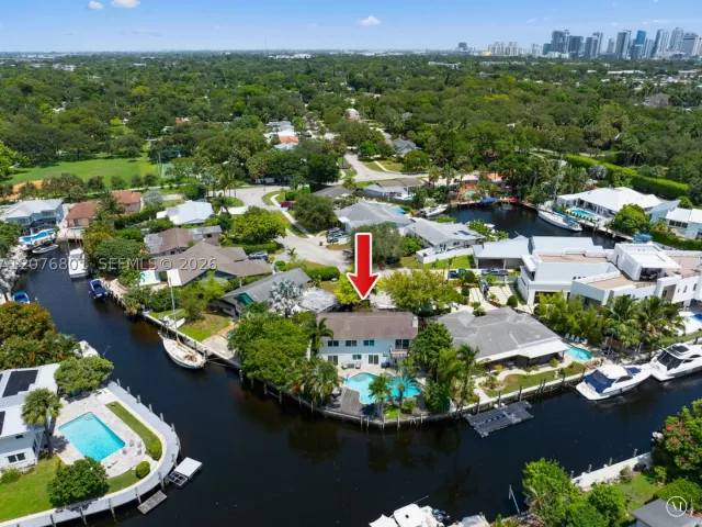 Продажа дома по адресу 1617 SW 17th Ave - фото 9384031