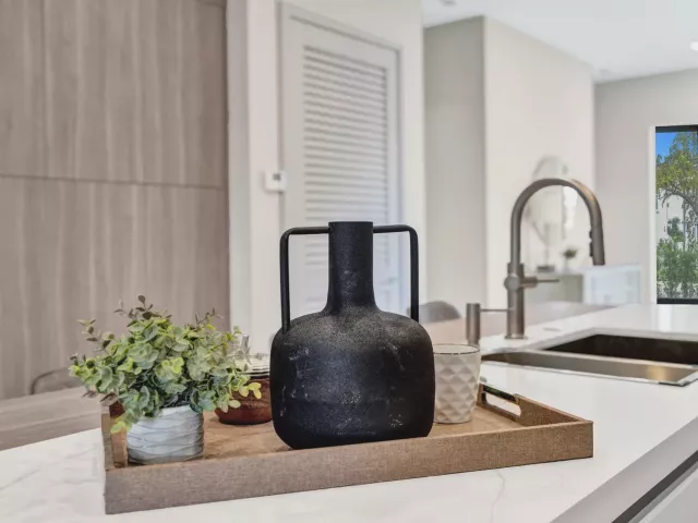Продажа дома по адресу 1140 SE 6TH Terrace - фото 9382477