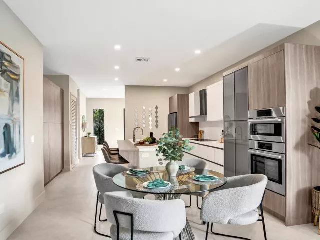 Продажа дома по адресу 1140 SE 6TH Terrace - фото 9382484